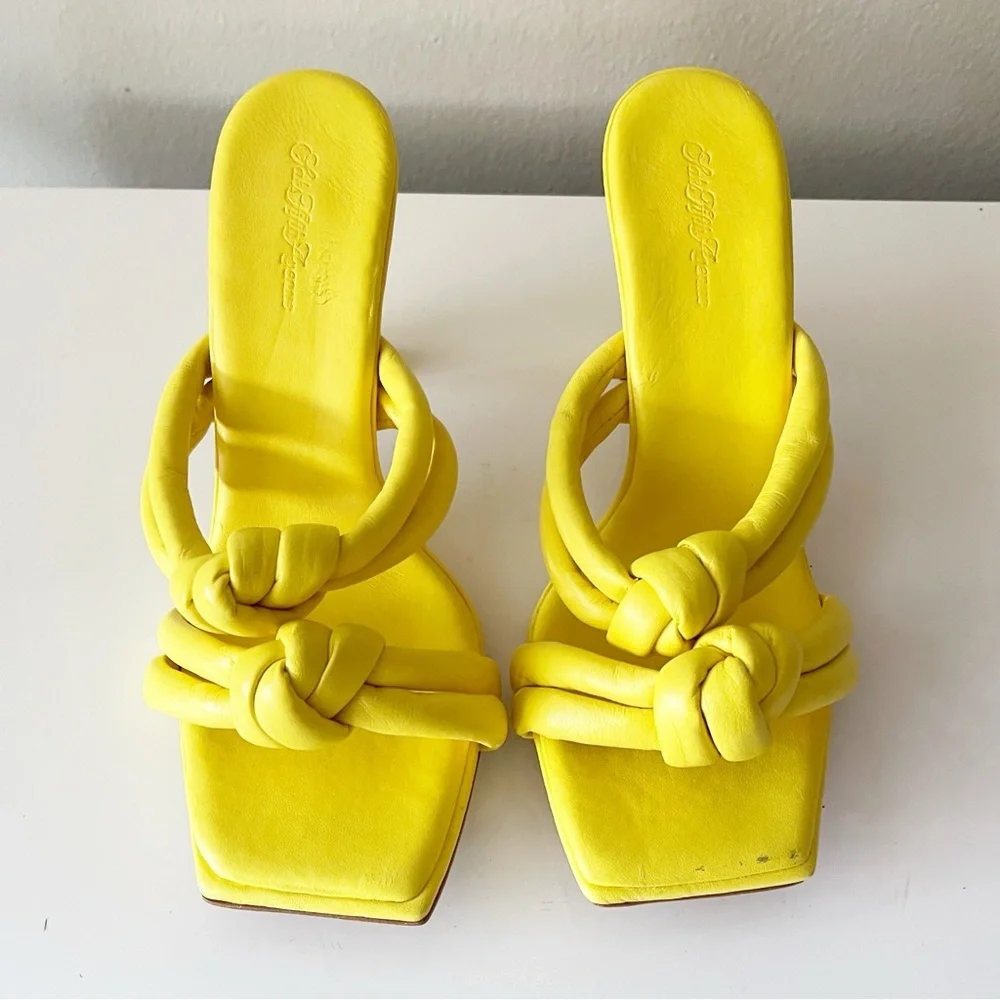 SAKS FITH AVENUE Colletion‎ leather knot heels
